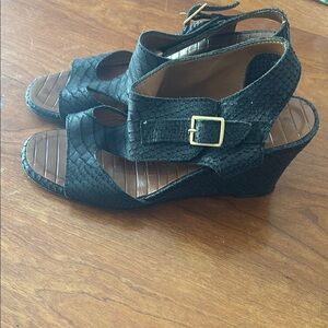 Vintage Navy Blue Chie Mihara Wedge Sandals